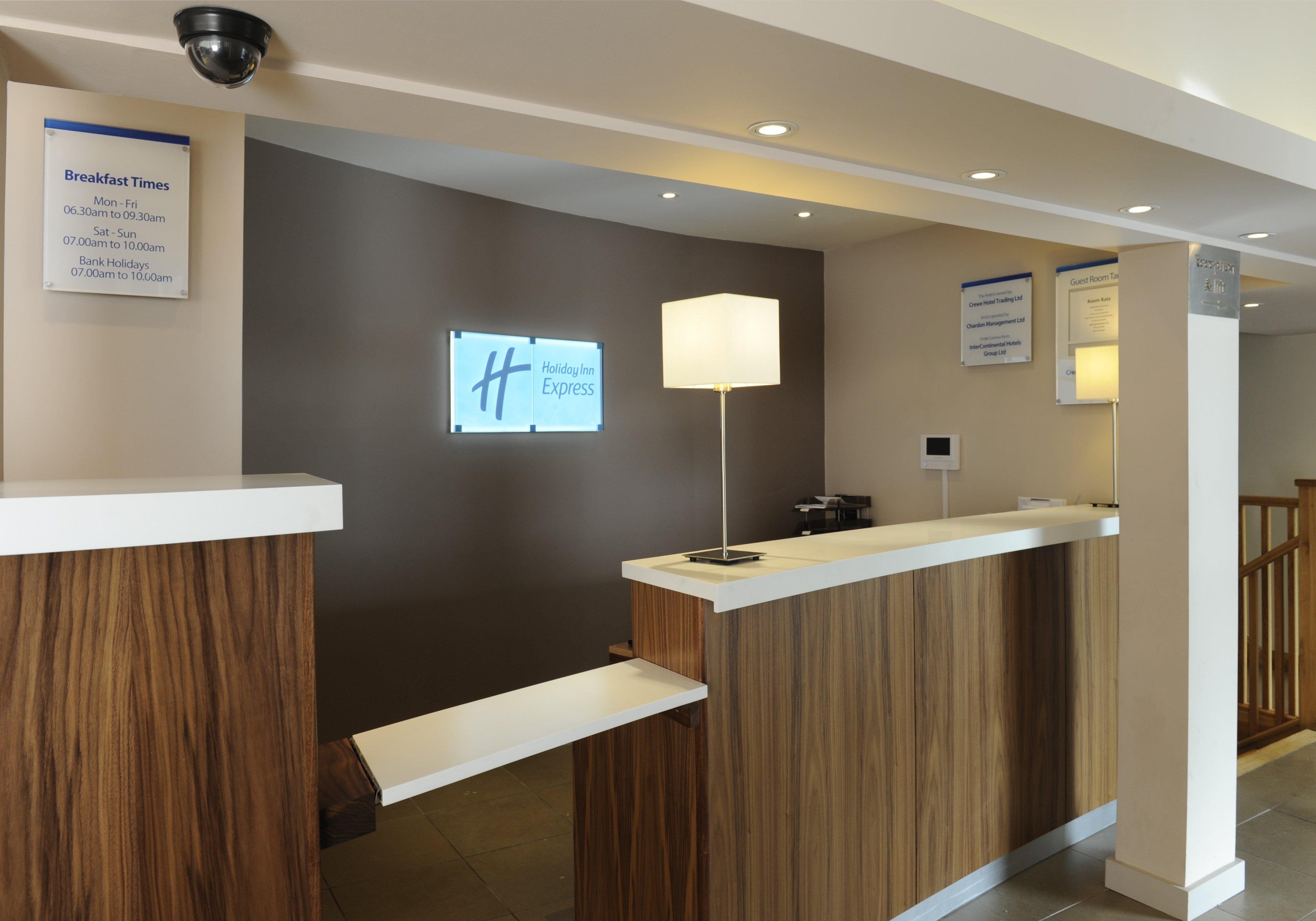 Holiday Inn Express Crewe, An Ihg Hotel Екстериор снимка